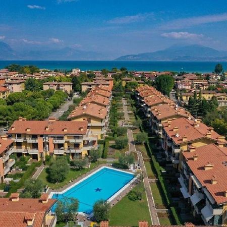 Discovery Flat With Pool & Bikes Apartment Sirmione Exterior photo
