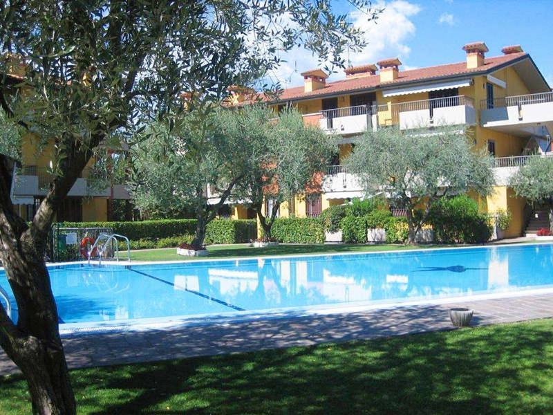 Discovery Flat With Pool & Bikes Apartment Sirmione Exterior photo