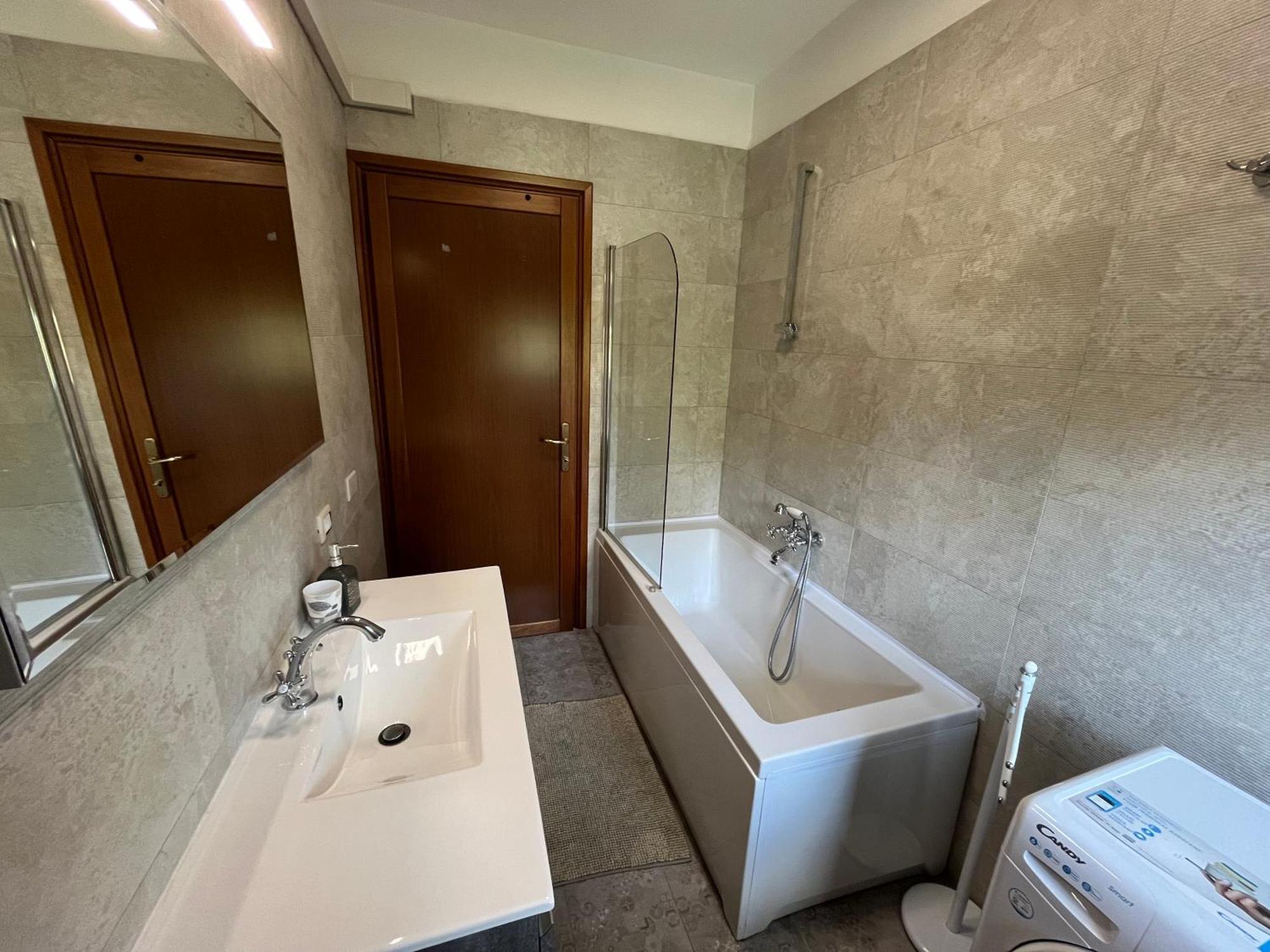 Discovery Flat With Pool & Bikes Apartment Sirmione Exterior photo